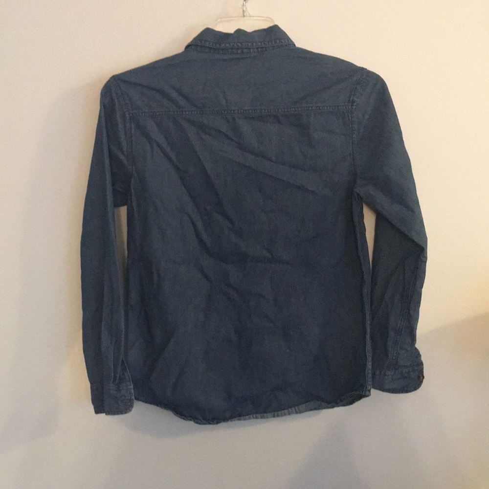 Very Nice Button Up - Picture 2 of 3